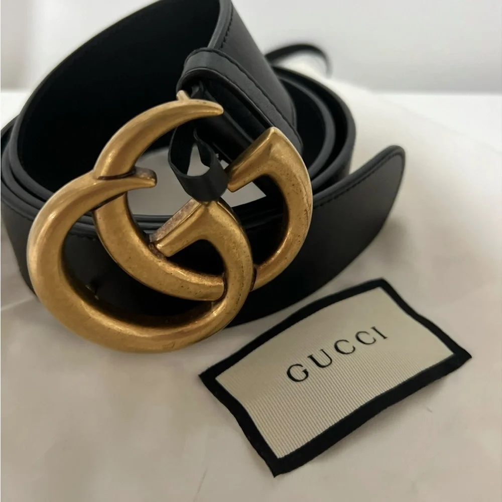 Gucci Black Belt with Gold Buckle - Picture 4 of 10